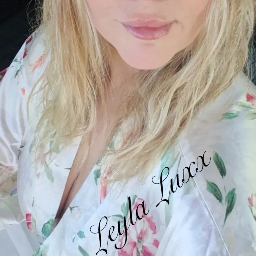 
                        Charlotte
                     is Female Escorts. | Sunshine Coast | British Columbia | Canada | canadatopescorts.com 