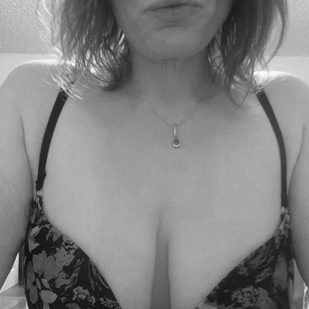 
                        Kirstin
                     is Female Escorts. | Regina | Saskatchewan | Canada | canadatopescorts.com 