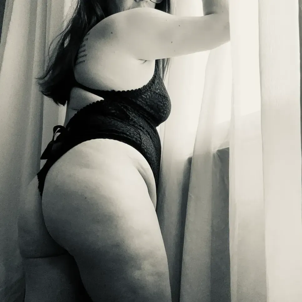 
                        Tara
                     is Female Escorts. | Calgary | Alberta | Canada | canadatopescorts.com 