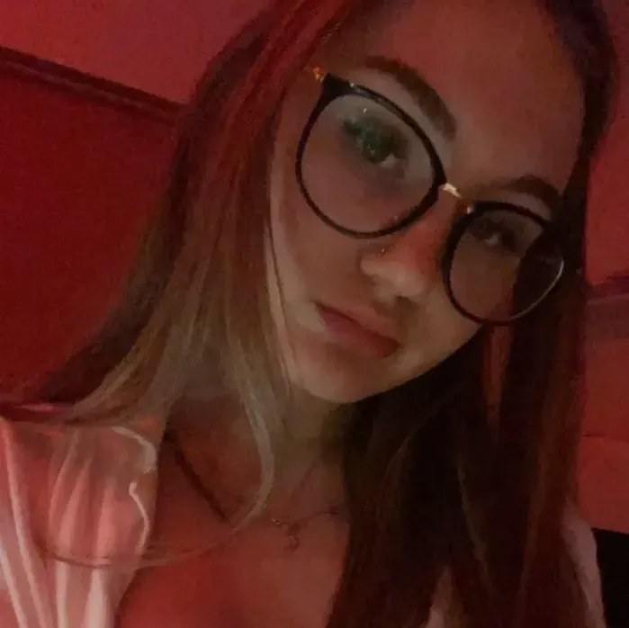 
                        eva
                     is Female Escorts. | Calgary | Alberta | Canada | canadatopescorts.com 