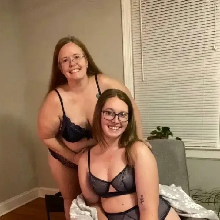 
                        Peaches & Penelope
                     is Female Escorts. | Edmonton | Alberta | Canada | canadatopescorts.com 