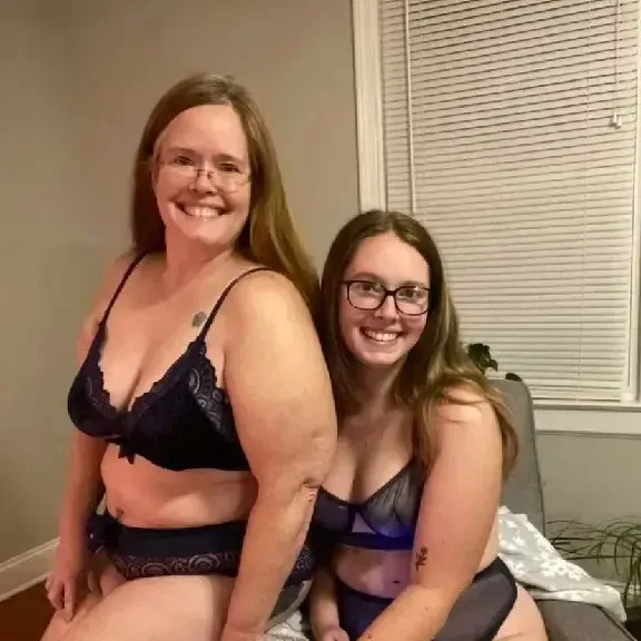 
                        Peaches & Penelope
                     is Female Escorts. | Edmonton | Alberta | Canada | canadatopescorts.com 