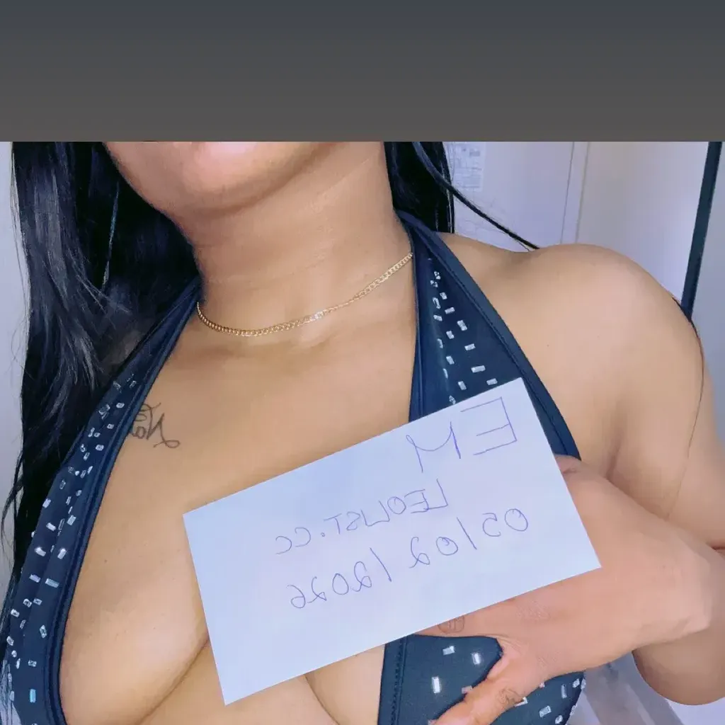 
                        EM
                     is Female Escorts. | Barrie | Ontario | Canada | canadatopescorts.com 