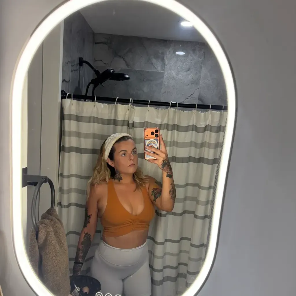 
                        Riley Ross
                     is Female Escorts. | windsor | Ontario | Canada | canadatopescorts.com 