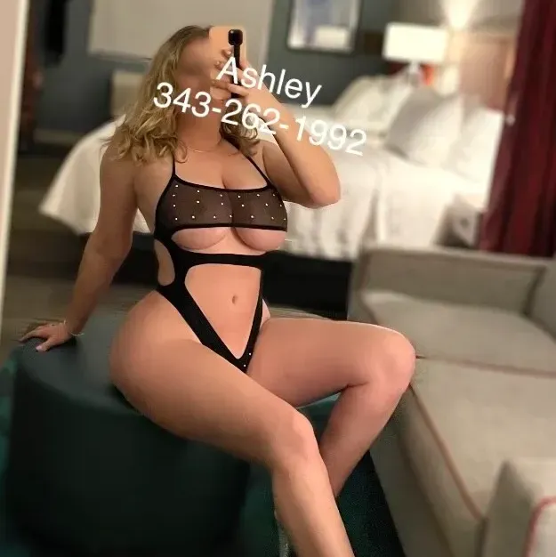 
                        Goddess Ashley
                     is Female Escorts. | Niagara | Ontario | Canada | canadatopescorts.com 