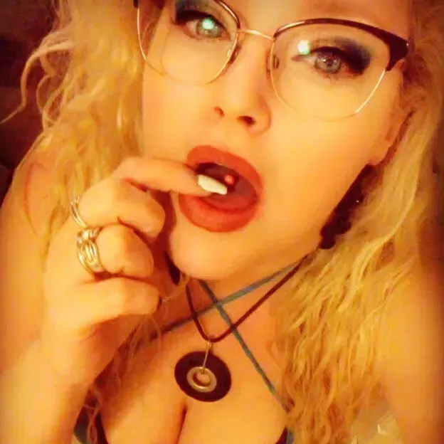 
                        Kimberly
                     is Female Escorts. | Barrie | Ontario | Canada | canadatopescorts.com 
