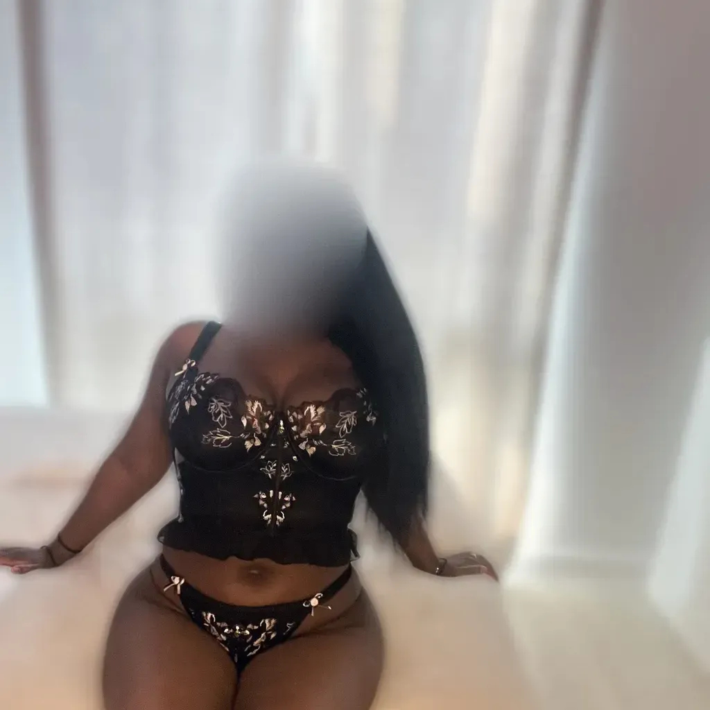 
                        Mia
                     is Female Escorts. | Quebec City | Quebec | Canada | canadatopescorts.com 