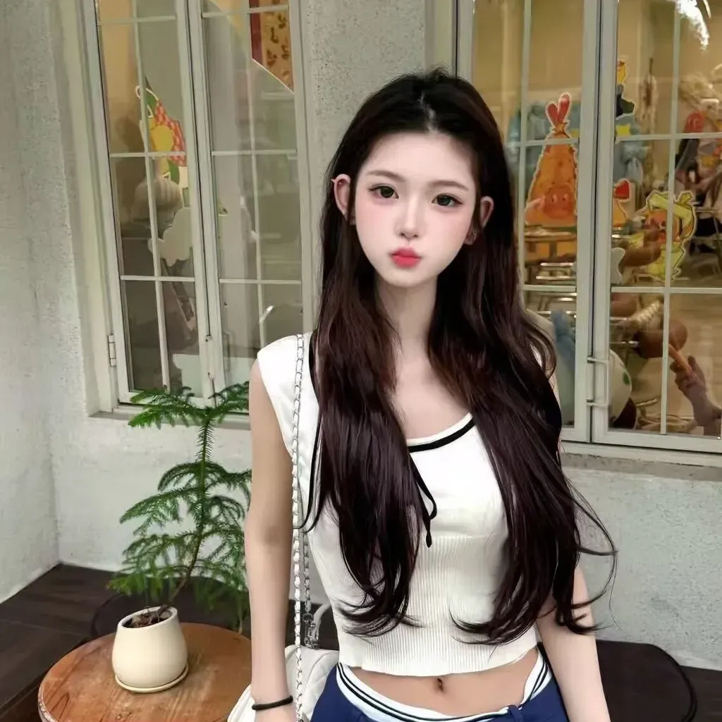 
                        Mona
                     is Female Escorts. | Vancouver | British Columbia | Canada | canadatopescorts.com 