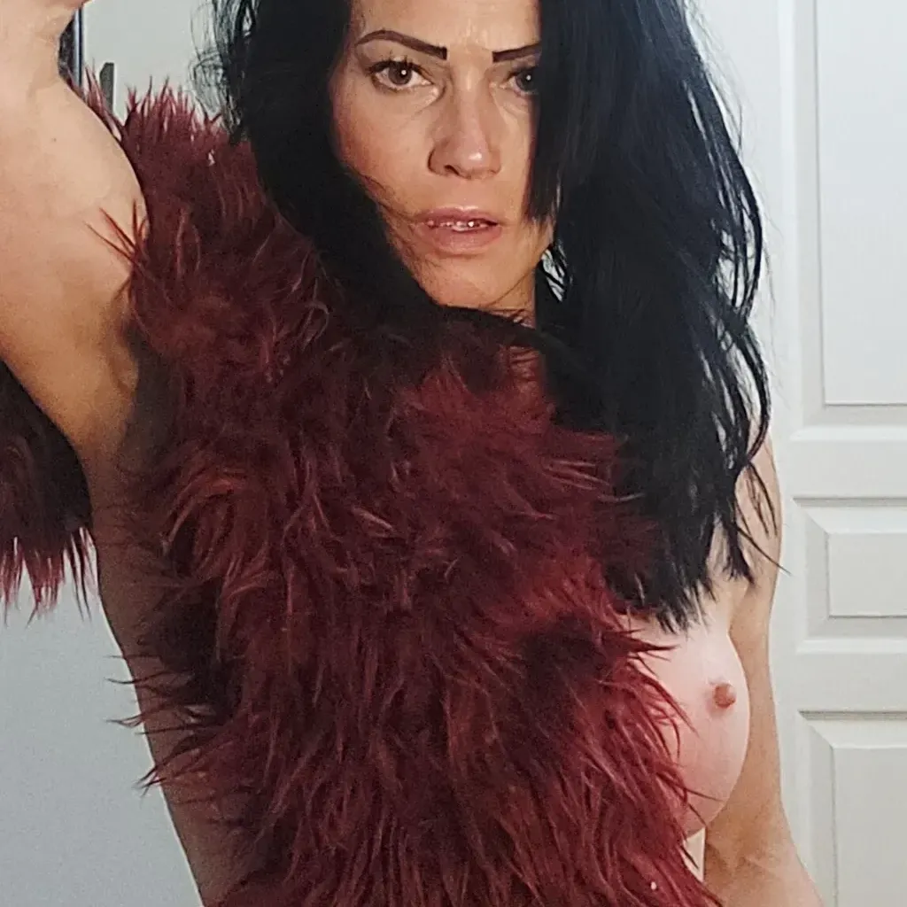 
                        Chelsea 2.0 sex artist
                     is Female Escorts. | Lethbridge | Alberta | Canada | canadatopescorts.com 