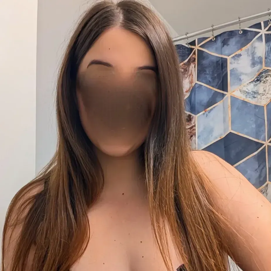 
                        Roxy (PDC)
                     is Female Escorts. | Vancouver | British Columbia | Canada | canadatopescorts.com 