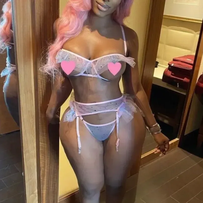 
                        Skye
                     is Female Escorts. | Calgary | Alberta | Canada | canadatopescorts.com 