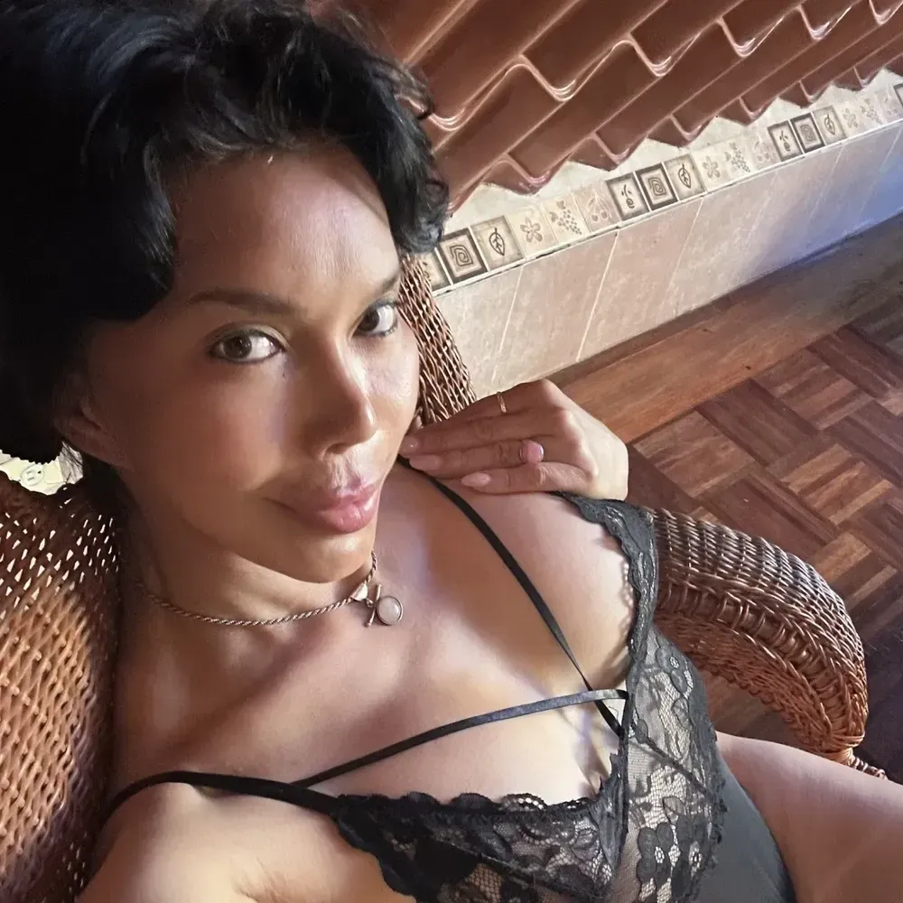 
                        Allie Zeon
                     is Female Escorts. | Brandon | Manitoba | Canada | canadatopescorts.com 