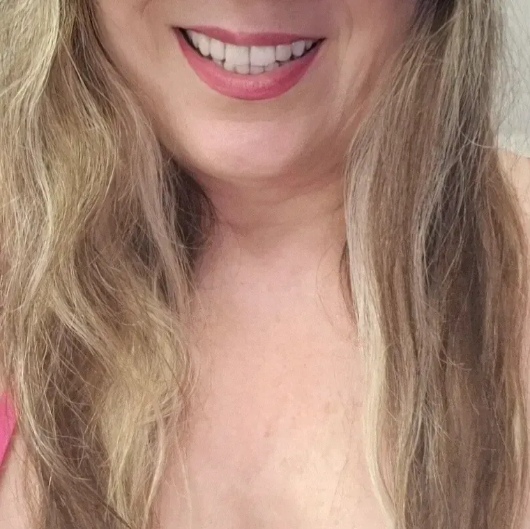 
                        Jennifer
                     is Female Escorts. | Hamilton | Ontario | Canada | canadatopescorts.com 