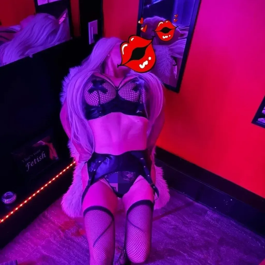 
                        LEXI - FANTASY SPA
                     is Female Escorts. | Saskatoon | Saskatchewan | Canada | canadatopescorts.com 