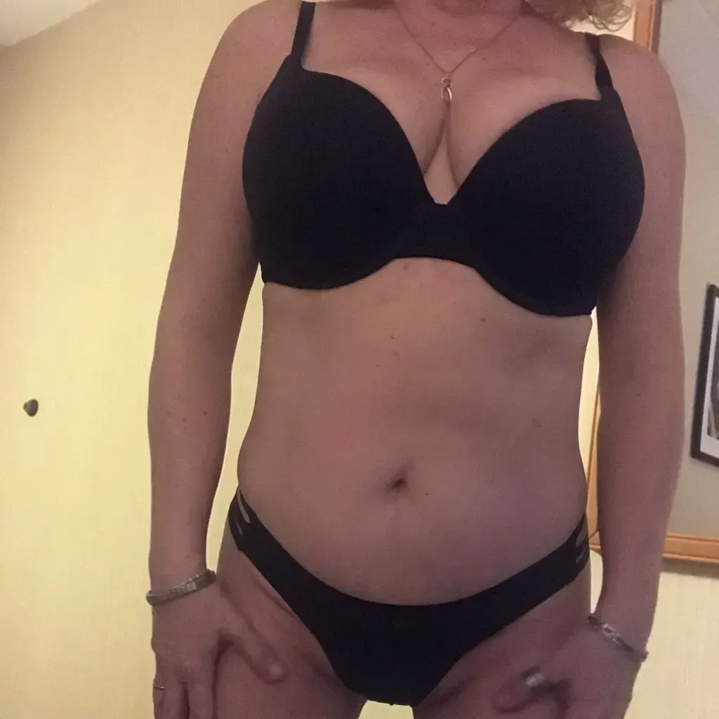 
                        Candy
                     is Female Escorts. | Barrie | Ontario | Canada | canadatopescorts.com 