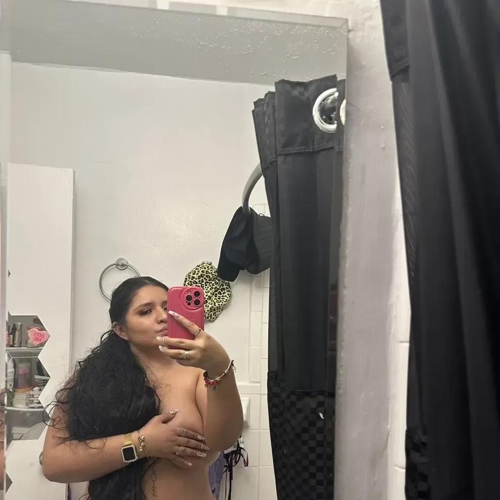 
                        Yusbhe04
                     is Female Escorts. | windsor | Ontario | Canada | canadatopescorts.com 