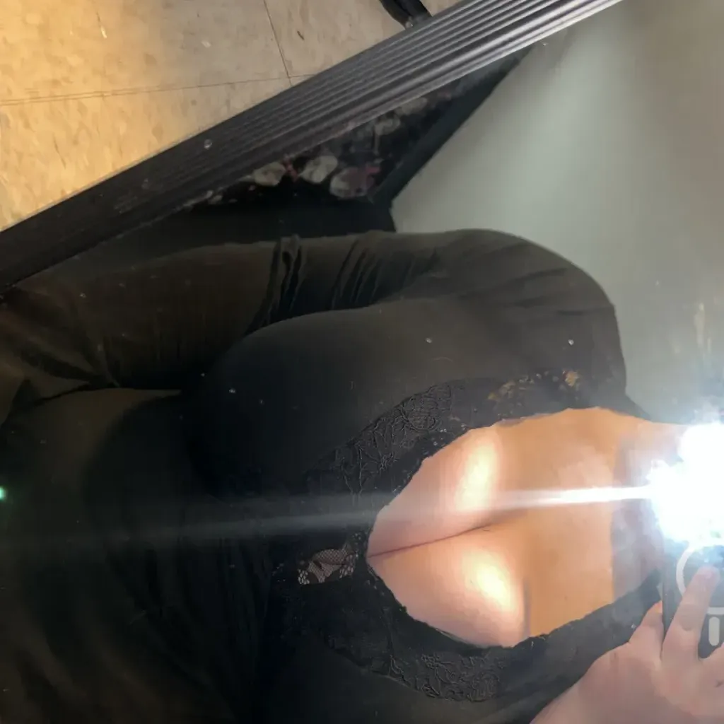 
                        Destiny
                     is Female Escorts. | Niagara | Ontario | Canada | canadatopescorts.com 