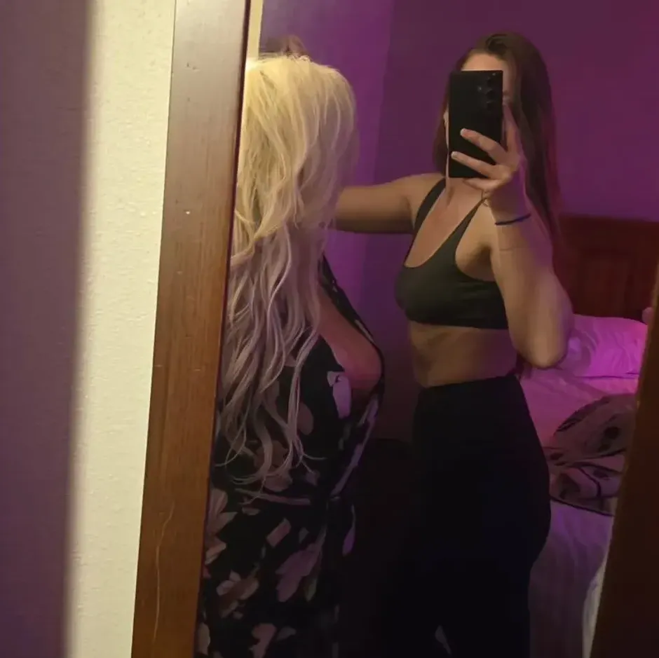 
                        Charlotte & Zoey
                     is Female Escorts. | Cariboo | British Columbia | Canada | canadatopescorts.com 