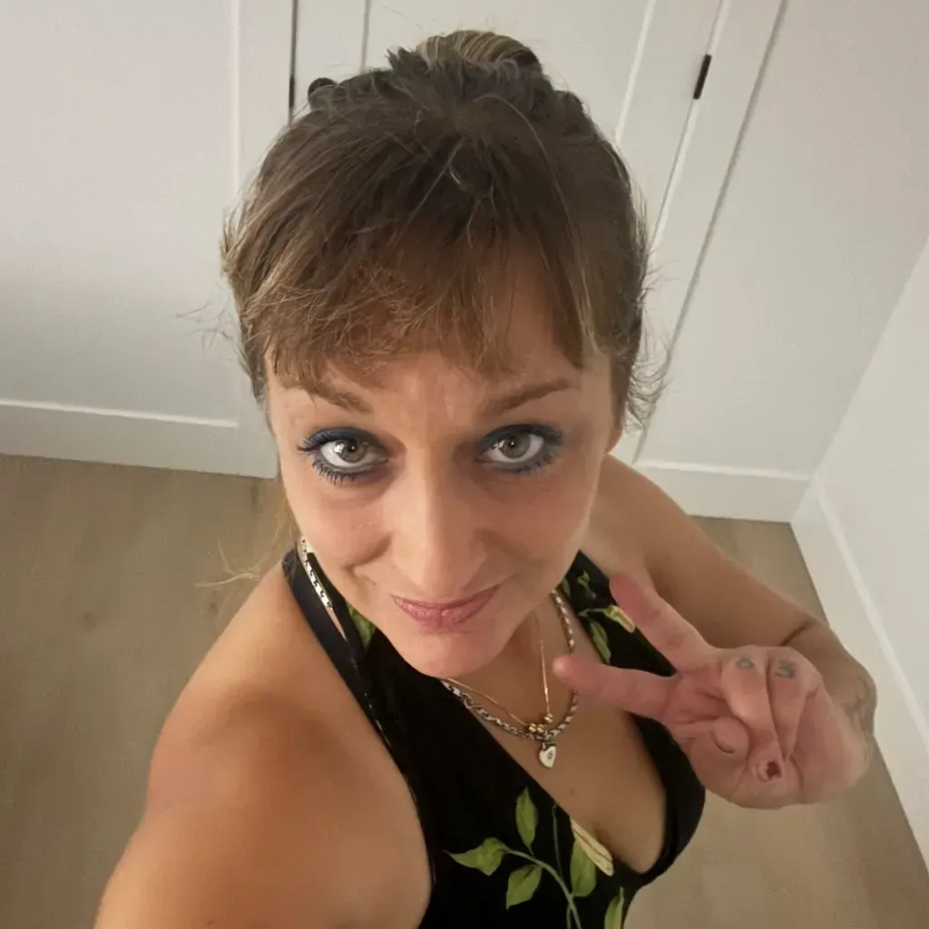
                        Molly
                     is Female Escorts. | Moncton | New Brunswick | Canada | canadatopescorts.com 