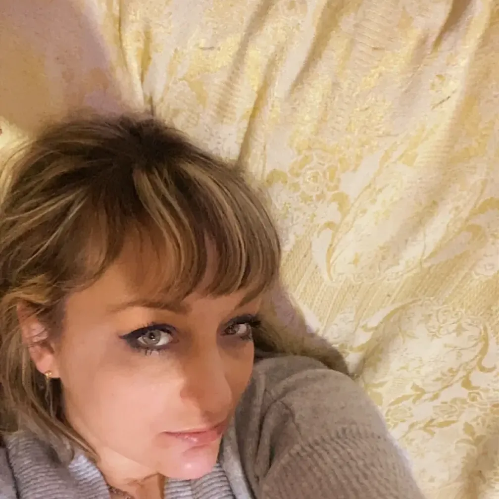 
                        Molly
                     is Female Escorts. | Moncton | New Brunswick | Canada | canadatopescorts.com 