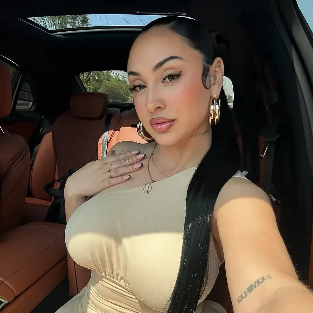 
                        SAHLT
                     is Female Escorts. | Sarnia | Ontario | Canada | canadatopescorts.com 