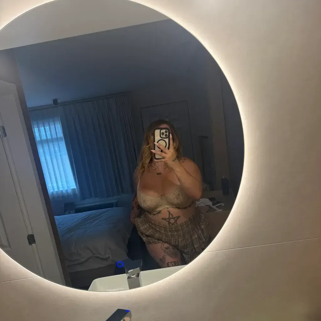
                        Fxlicia
                     is Female Escorts. | Quebec City | Quebec | Canada | canadatopescorts.com 