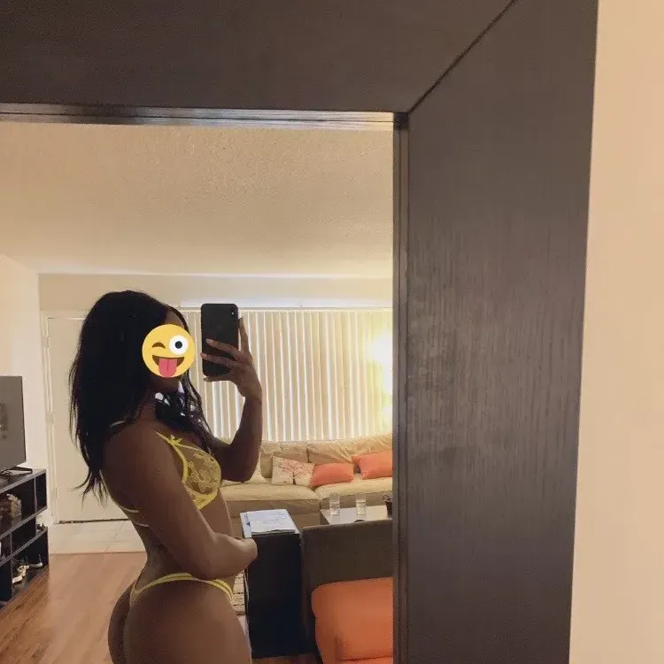 
                        Jasmine
                     is Female Escorts. | Regina | Saskatchewan | Canada | canadatopescorts.com 