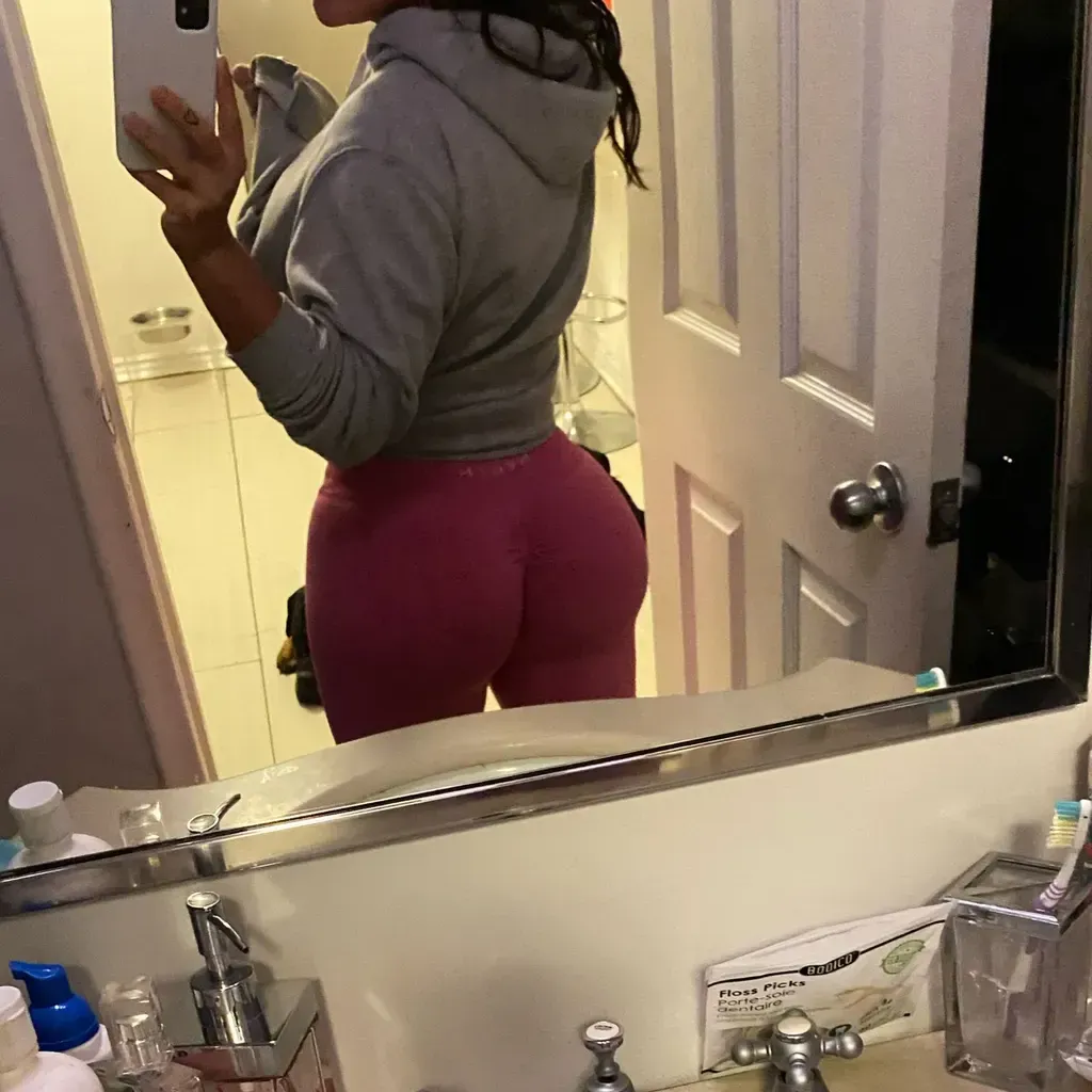 
                        Jenna
                     is Female Escorts. | Hamilton | Ontario | Canada | canadatopescorts.com 
