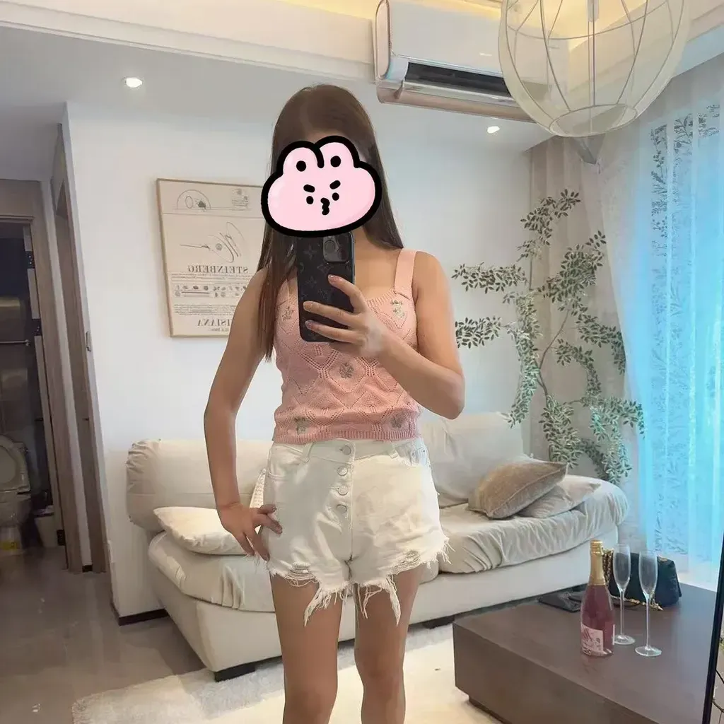 
                        Bonney Sunny Ivy Cindy
                     is Female Escorts. | Vancouver | British Columbia | Canada | canadatopescorts.com 