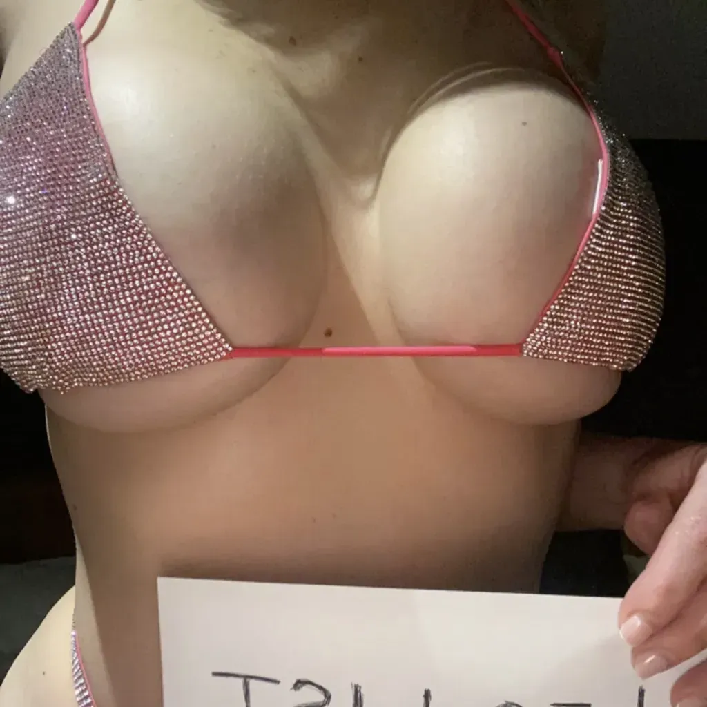 
                        Blondie
                     is Female Escorts. | Kitchener | Ontario | Canada | canadatopescorts.com 