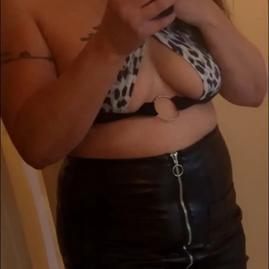 
                        Nichole
                     is Female Escorts. | windsor | Ontario | Canada | canadatopescorts.com 