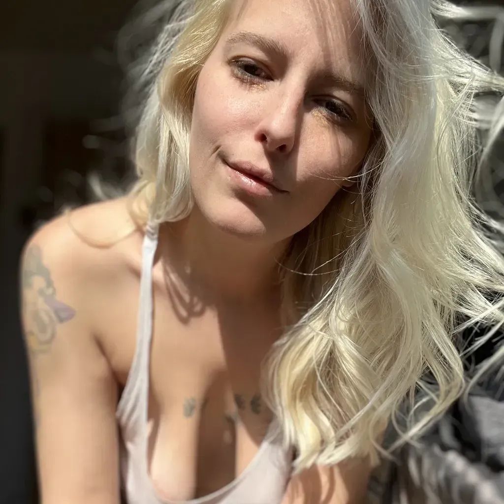 
                        Alexxxeeeof
                     is Female Escorts. | Montreal | Quebec | Canada | canadatopescorts.com 