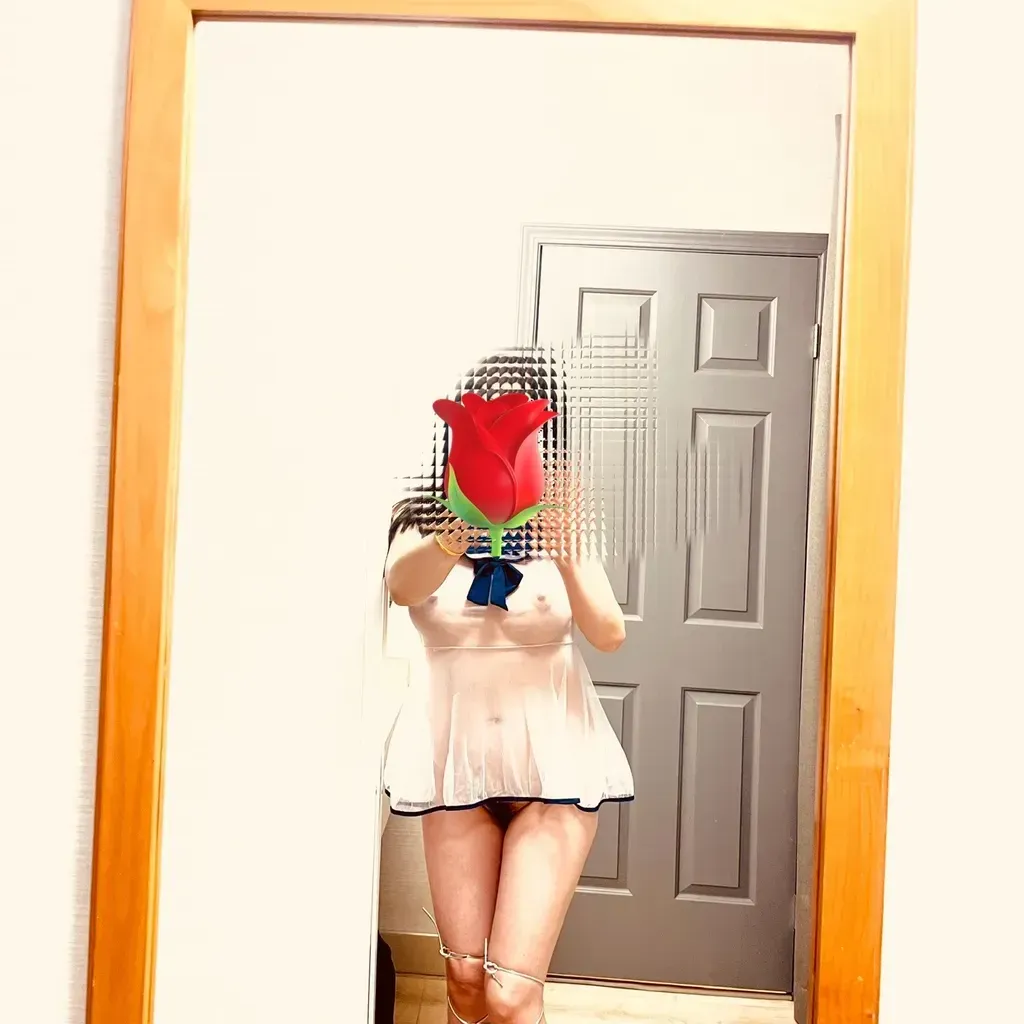 
                        Helen
                     is Female Escorts. | Vancouver | British Columbia | Canada | canadatopescorts.com 