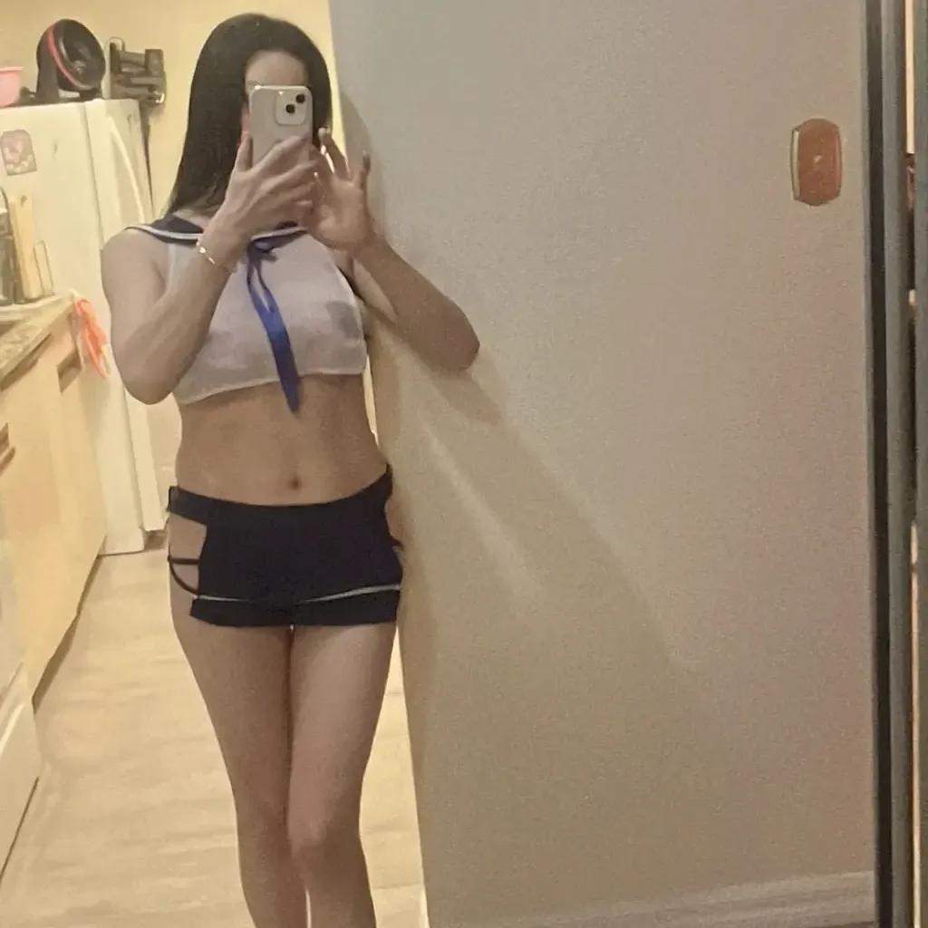 
                        Helen
                     is Female Escorts. | Vancouver | British Columbia | Canada | canadatopescorts.com 