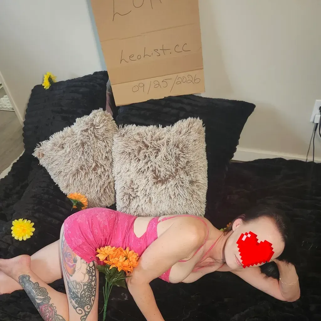 
                        LORA
                     is Female Escorts. | Lethbridge | Alberta | Canada | canadatopescorts.com 