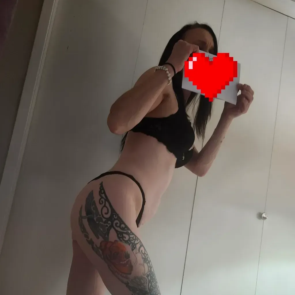 
                        LORA
                     is Female Escorts. | Lethbridge | Alberta | Canada | canadatopescorts.com 