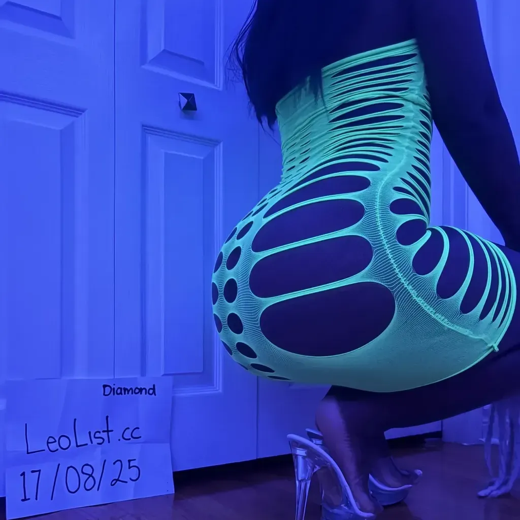
                        Diamond
                     is Female Escorts. | Kitchener | Ontario | Canada | canadatopescorts.com 
