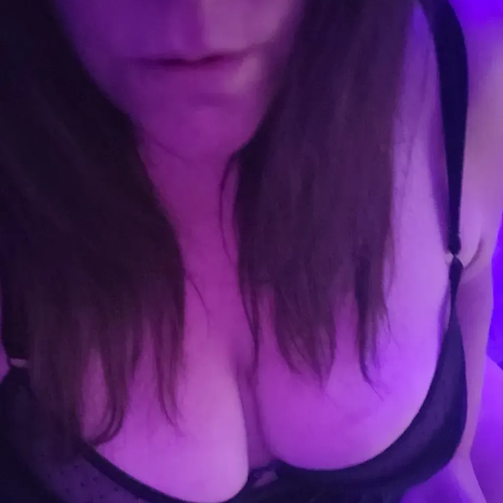 
                        Jill
                     is Female Escorts. | Calgary | Alberta | Canada | canadatopescorts.com 