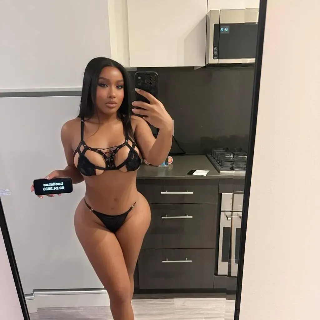 
                        Saralena
                     is Female Escorts. | Kitchener | Ontario | Canada | canadatopescorts.com 