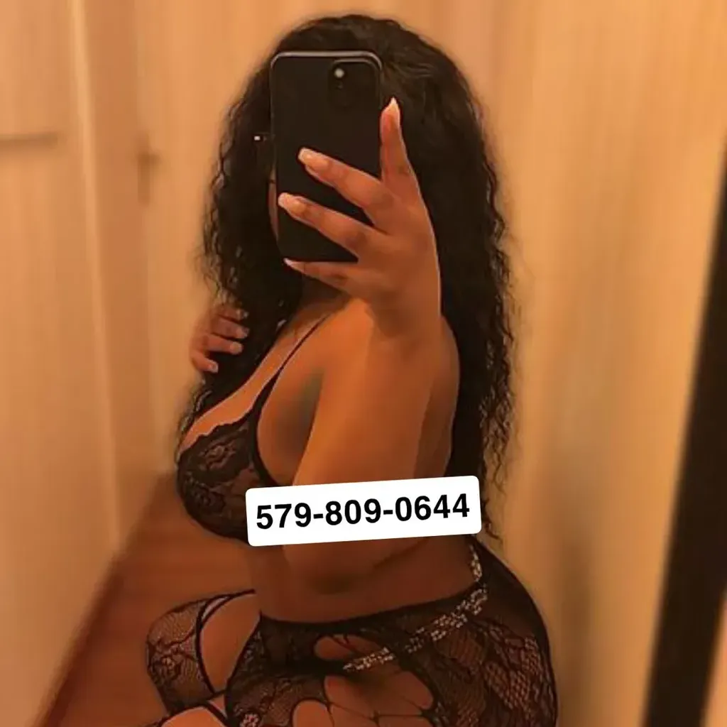 
                        Malia
                     is Female Escorts. | Quebec City | Quebec | Canada | canadatopescorts.com 