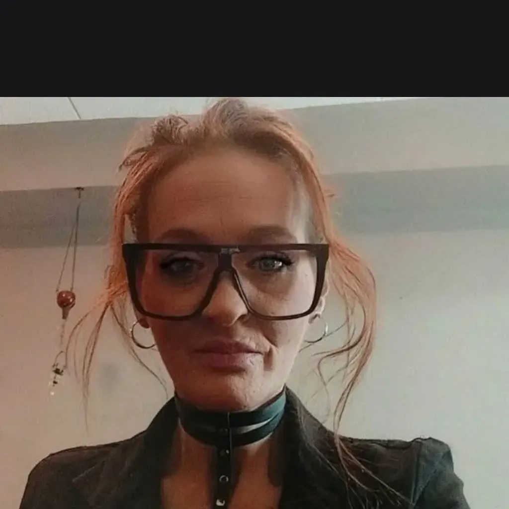 
                        Raven
                     is Female Escorts. | Barrie | Ontario | Canada | canadatopescorts.com 
