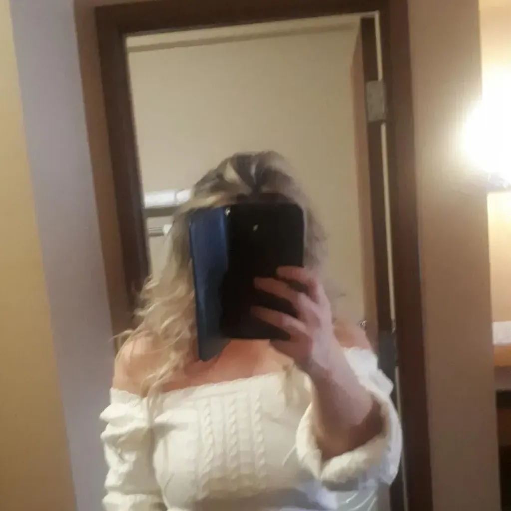 
                        SKY
                     is Female Escorts. | Ft Mcmurray | Alberta | Canada | canadatopescorts.com 