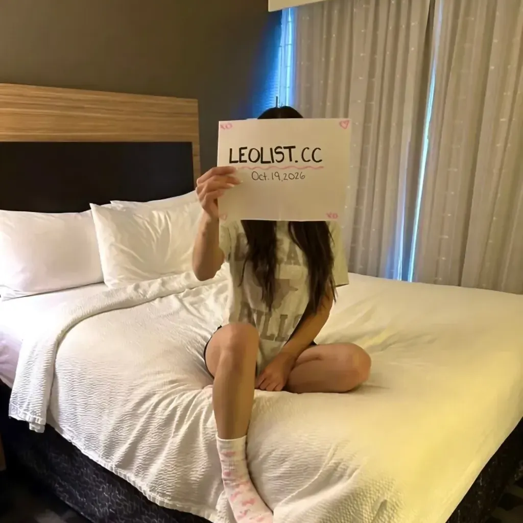 
                        Holly
                     is Female Escorts. | Toronto | Ontario | Canada | canadatopescorts.com 